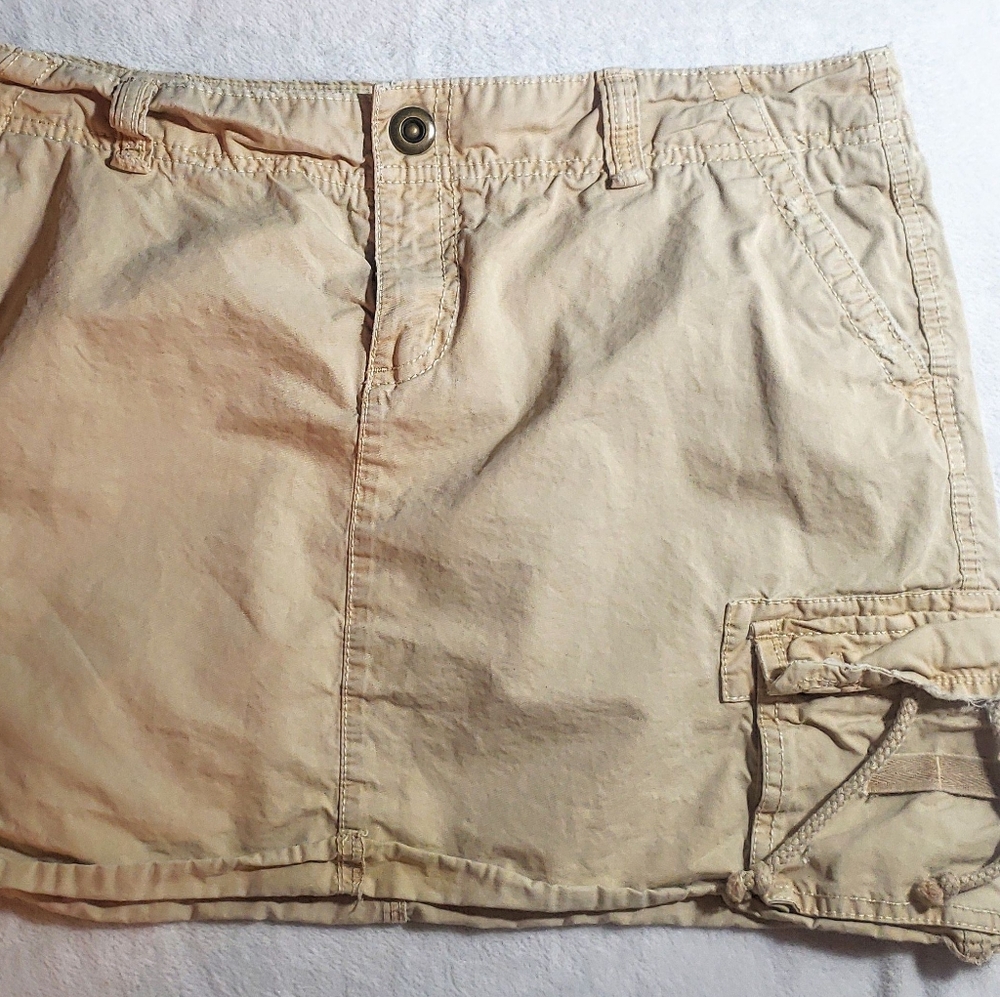 Old Navy Khaki Miniskirt Sz 12